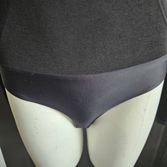 Diane Von Furstenberg Constanza Black Mesh Wrap Style Bodysuit Size XS - Picture 6 of 10